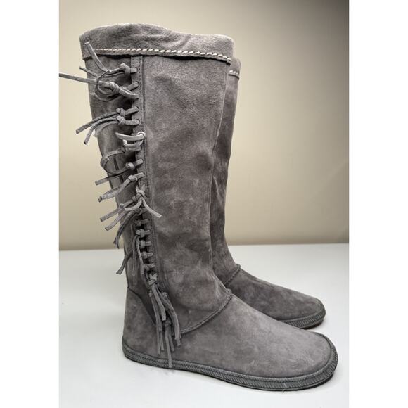 UGG Mammoth Moccasin Knee High Boot Womens 8 Grey Suede Side Zip Fringe - Picture 1 of 11